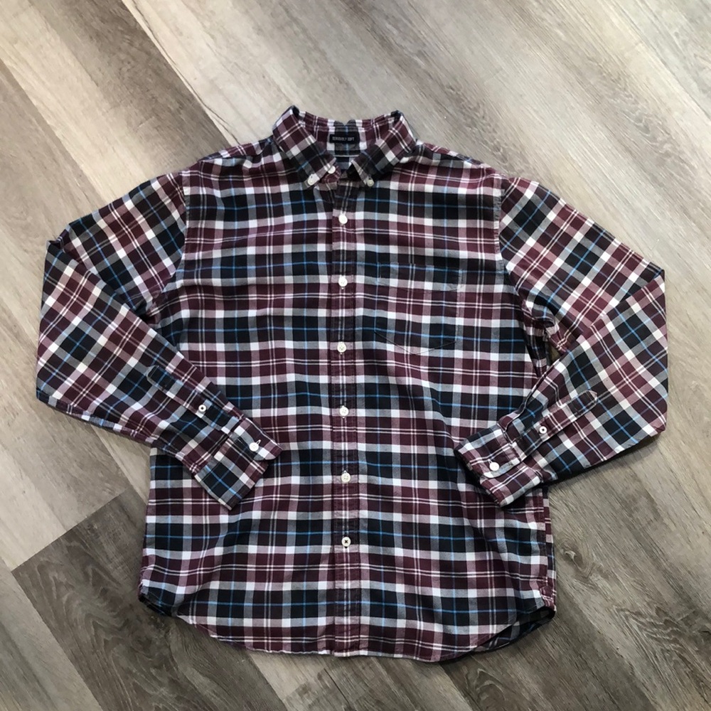 American Eagle 🦅 Classic Fit Button Up Shirt